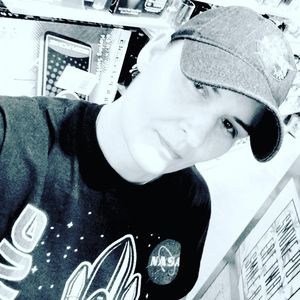 Meet your Posher, Violet